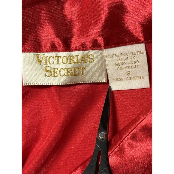 Vintage 90s Gold Label Victoria Secret Satin Red Silky Sleepshirt Nightshirt S - Picture 8 of 9